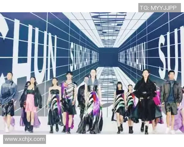 高清足球明星挂画装饰图片展现运动魅力与激情的完美选择